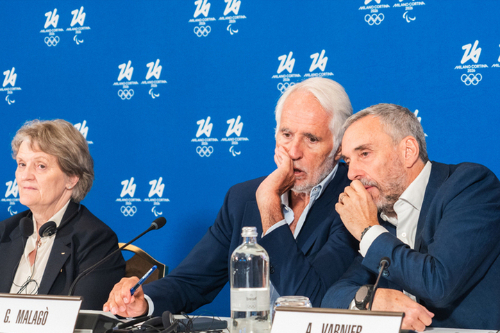 МОК перераспределил медали двух Олимпиад из-за Устюгова