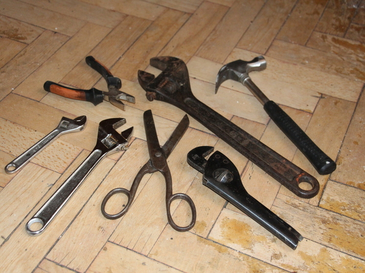 Эксперт Морковкин предостерег жителей Хакасии от «ловушки вечного ремонта»