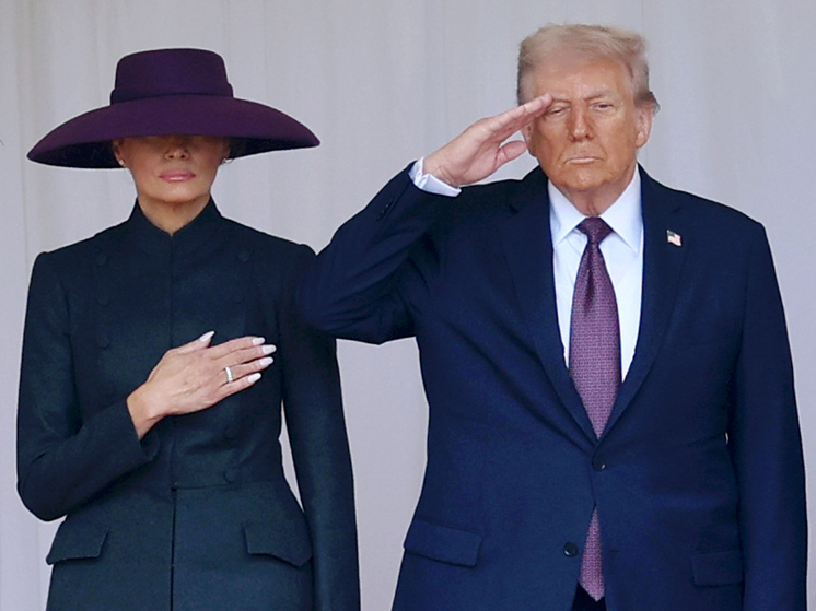 Психолог Панкратов: жена Трампа носит широкую шляпу для защиты от мужа