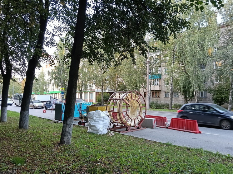 В Йошкар-Оле продолжается ремонт канализации на улице Панфилова