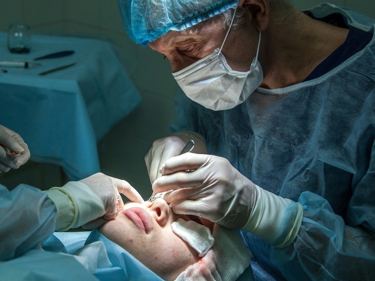 Врачи из ОАЭ назвали основные риски косметической хирургии