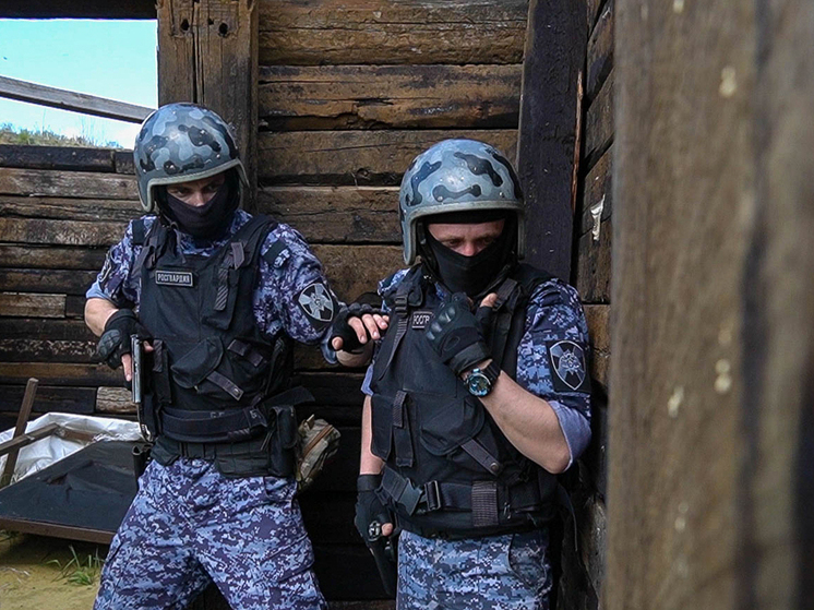 Пензенские росгвардейцы отработали действия при вооруженных нападениях на учебном полигоне