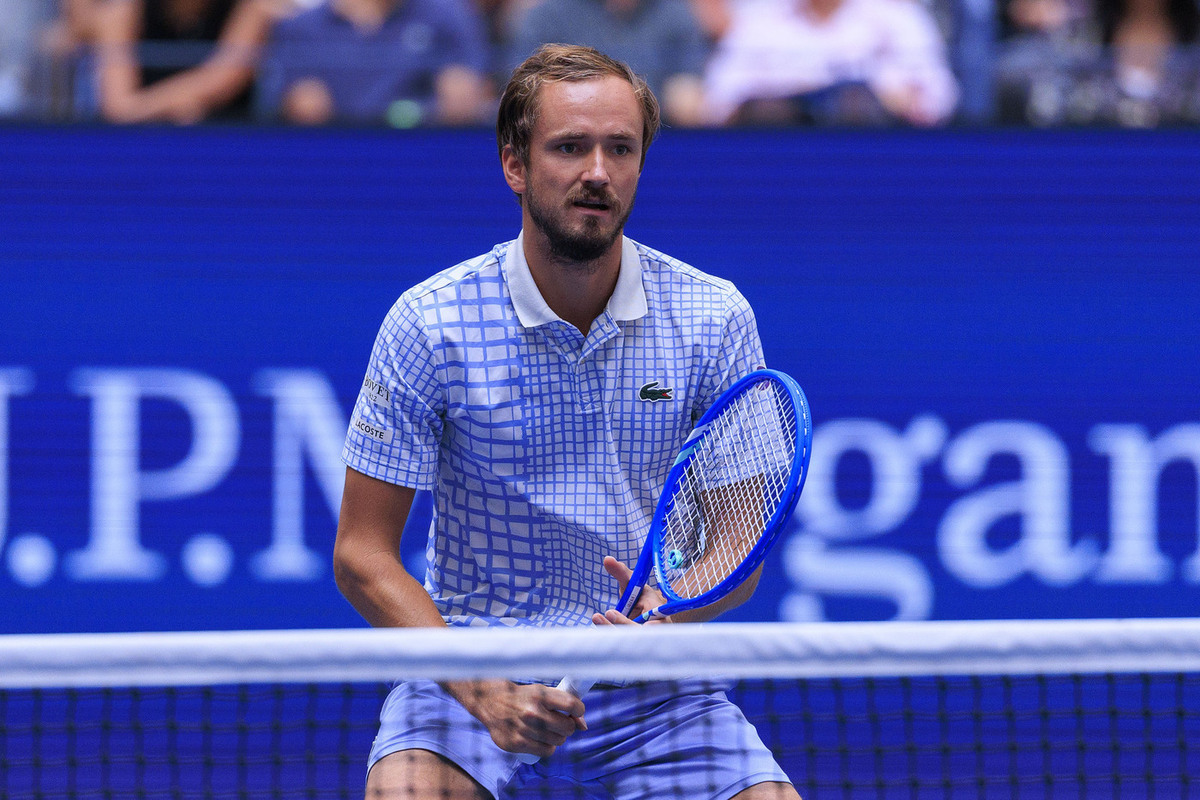 Неужели всё дело в новом тренере теннисиста?