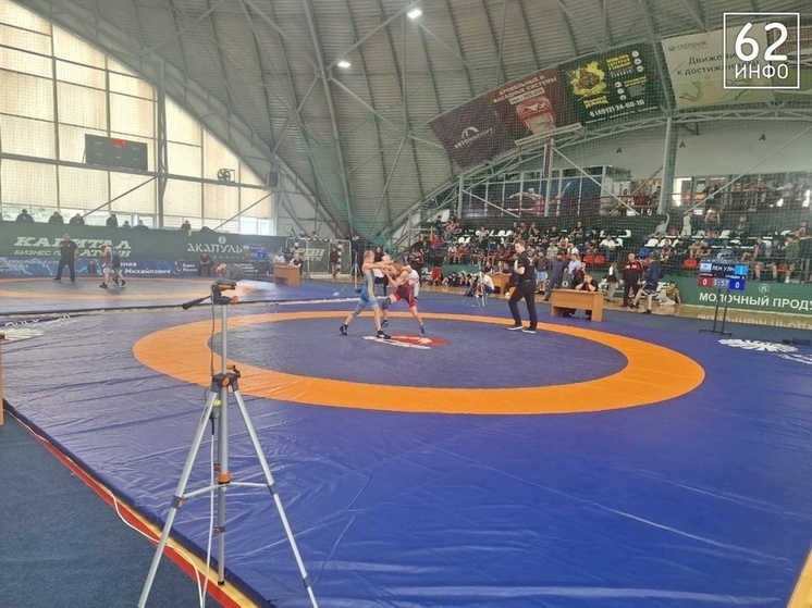 Более 500 спортсменов встретились в Рязани на соревнованиях по греко-римской борьбе