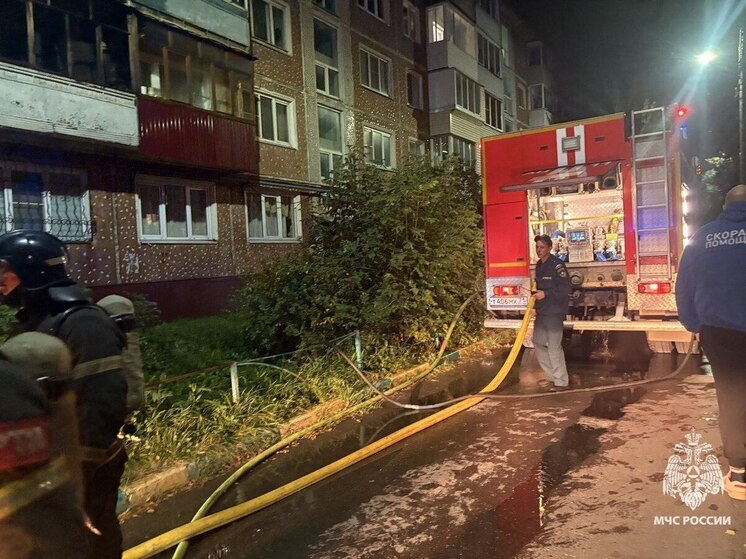 При пожаре в жилом доме в Туле спасли 8 человек