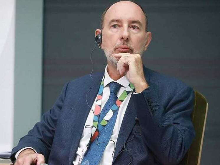 Внук Шарля де Голля попал под санкции Украины