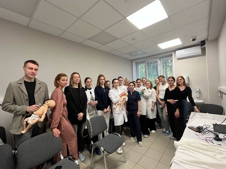 В Смоленске прошел мастер-класс по оказанию реанимационной помощи новорожденным
