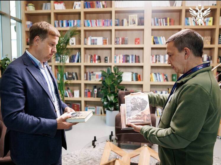 Библиотека «Сенежа» пополнилась изданиями о людях Херсонской области
