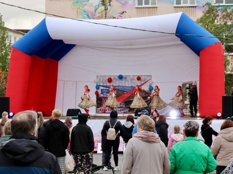 Никель отметил свое 81-летие праздничным концертом, играми и мастер-классами