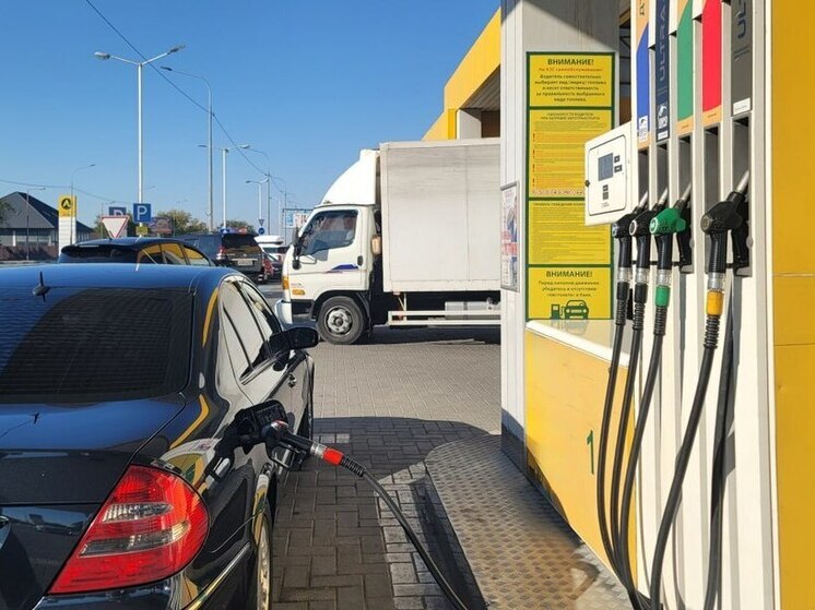 Поставки топлива в Крым стабилизируются в ближайшие дни