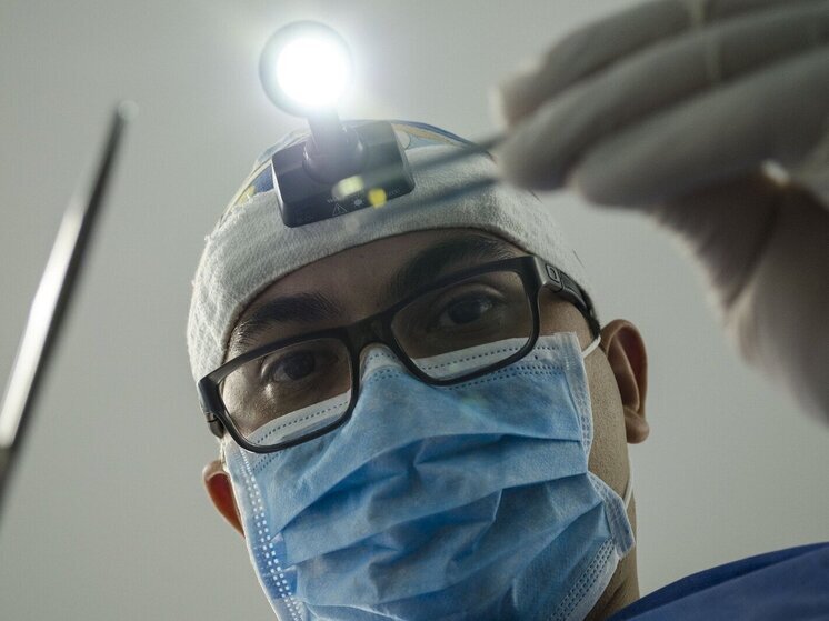 Петербургские хирурги спасли ногу девочке после ЧП на эскалаторе