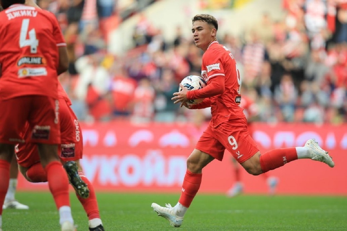 «Спартак» победил «Крылья Советов» 2:1 без Станковича — дубль Угальде, 5-е место в РПЛ