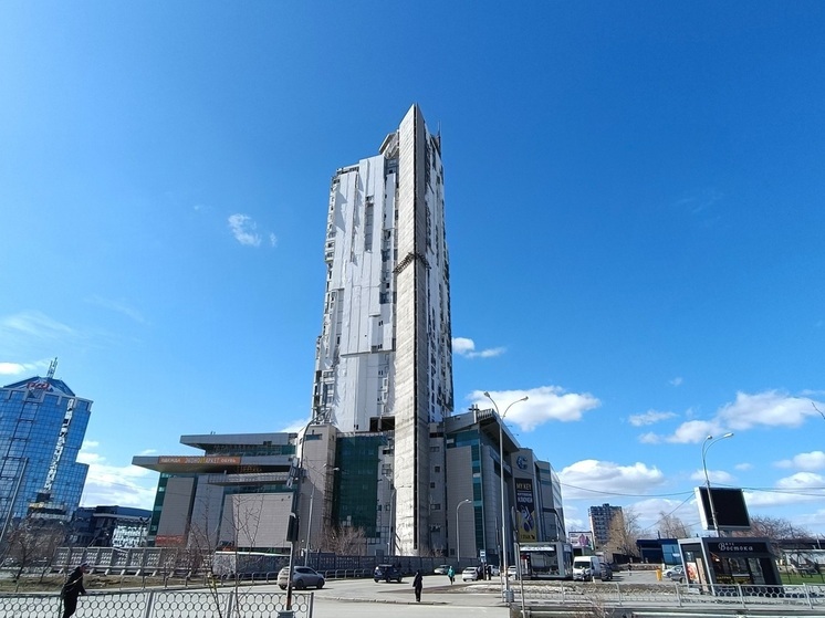 15-летний руфер распорол руку, забираясь на заброшенную башню «Свердловск»