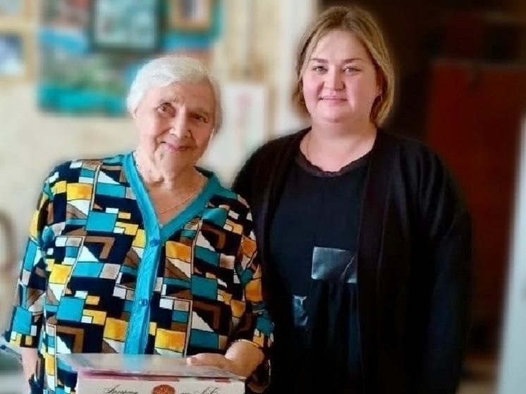 90-летний юбилей отметила костромской учитель Альбина Богатова