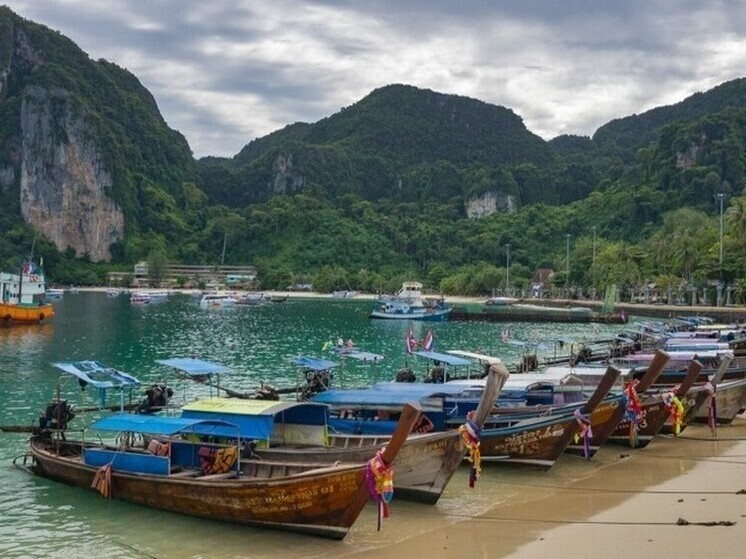 В Таиланде россиянка заперла 4-летнюю дочку в отеле и гуляла в баре