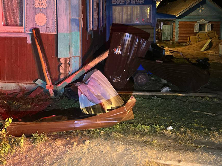 В Бурятии в одном из сел иномарка ночью таранила забор