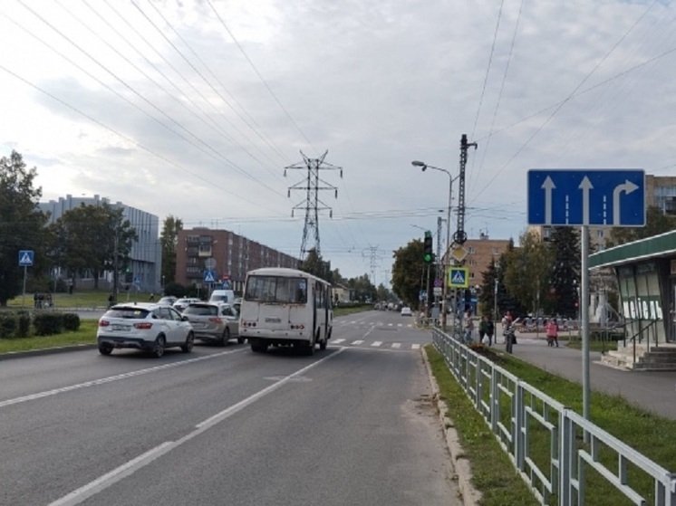 На пересечениях в Петрозаводске введен запрет на левый поворот
