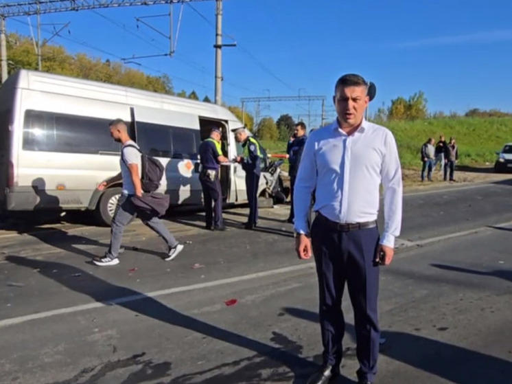 На малоярославецком переезде произошло жесткое ДТП с маршруткой