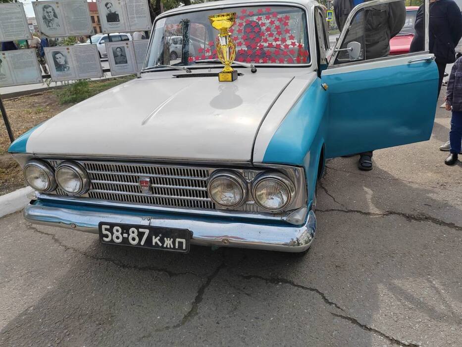 Ретро-мания: фотографии с атмосферной выставки ДОСААФ в Астрахани