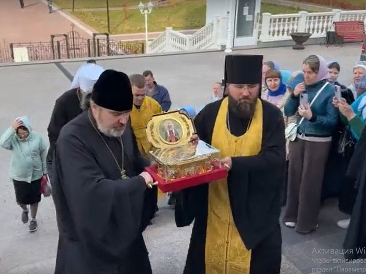 В Сургут прибыл священный ковчег с мощами святителя Тихона