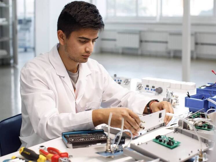 Ликсутов сообщил о разработке российского аппарата ИВЛ с сенсорным экраном нового поколения