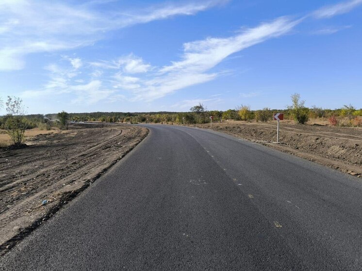 Госкомпания «Автодор» завершает укладку асфальта на участке трассы Лутугино – Краснодон