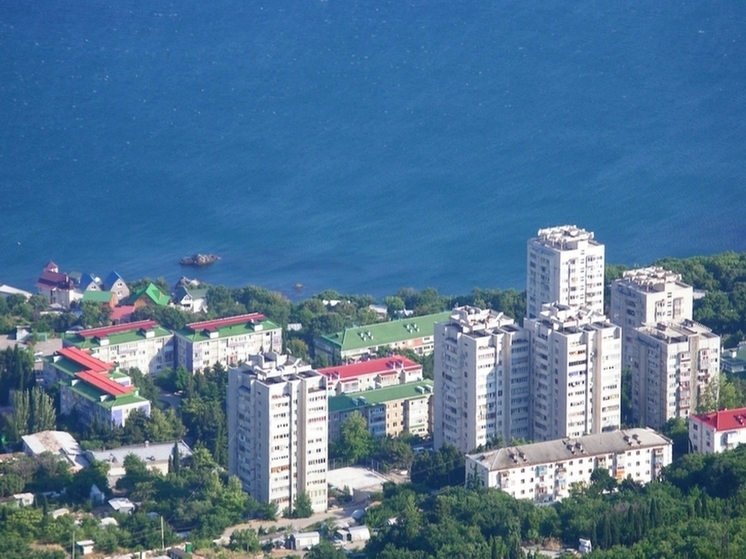 Украинские беспилотники, атаковавшие Крым, скорее всего, были запущены над акваторией Черного моря, чтобы обойти российские системы ПВО