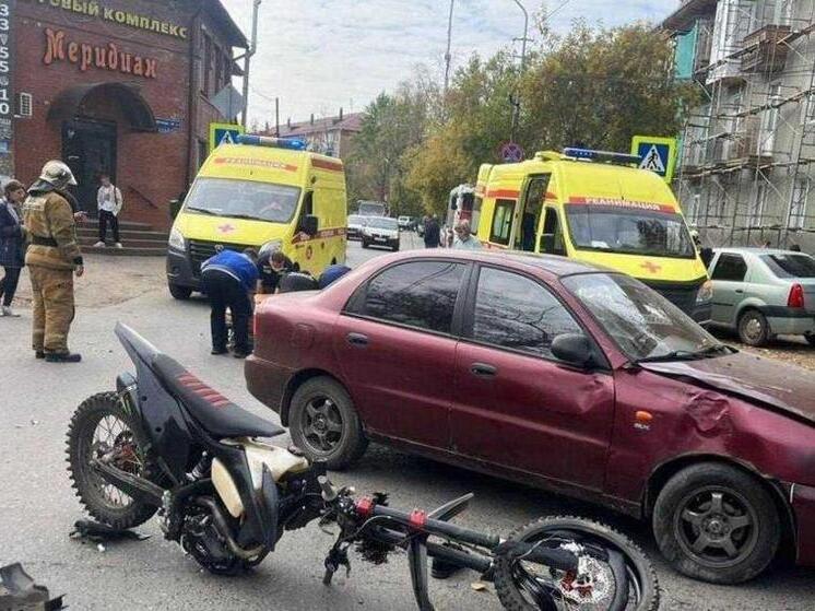 Омские врачи поделились подробностями помощи подросткам после аварии