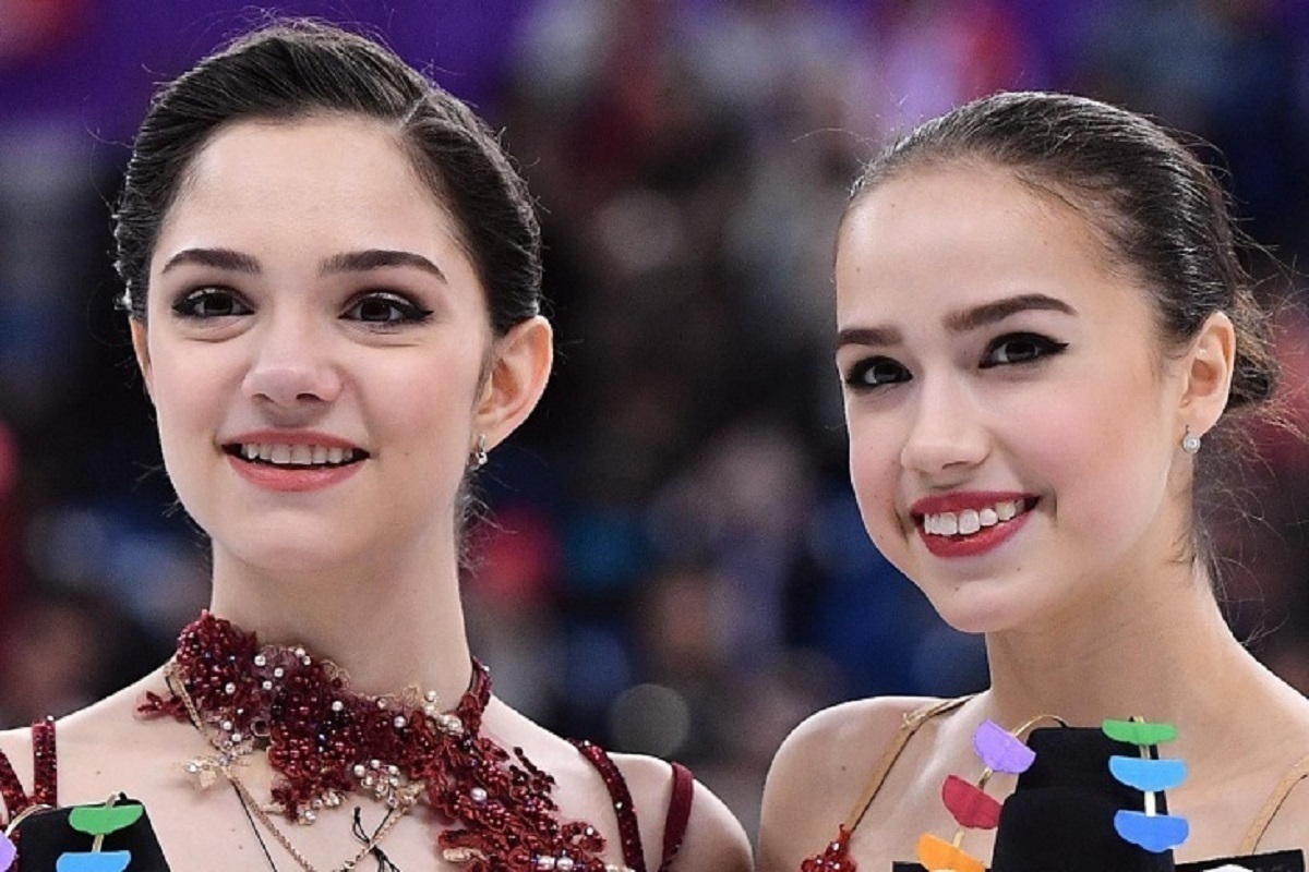 Фанаты не смогли решить, кто красивее