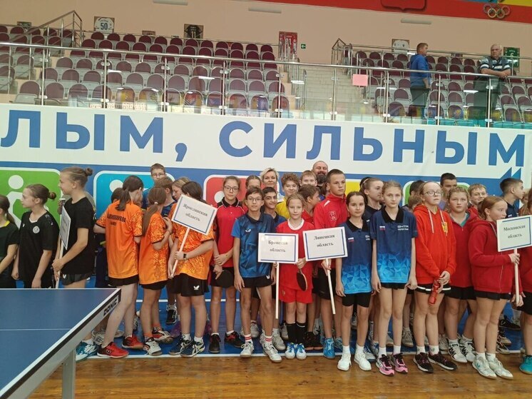 Брянские теннисисты вошли в топ-5 лучших команд Первенства ЦФО