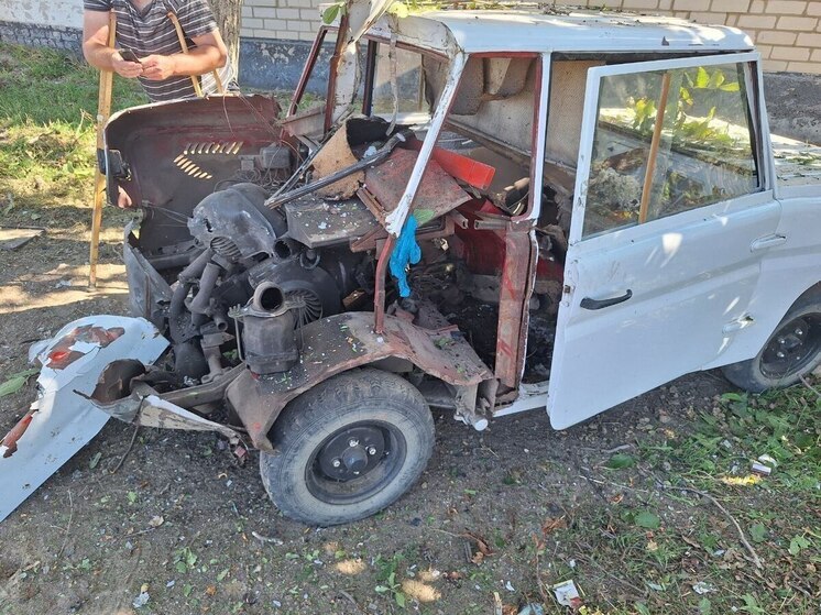 В херсонском селе Малая Лепетиха БПЛА атаковал автомобиль