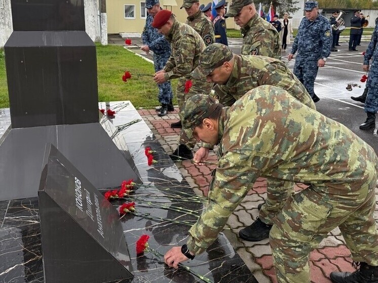В УФСИН Архангельской области почтили память погибших сотрудников