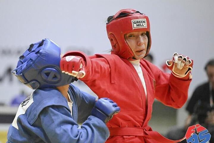 Женская сборная по спортивному самбо выиграла во всех категориях, мужчины немного подкачали.