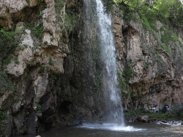 Борьба с туристами-нигилистами ведется на Кавказе