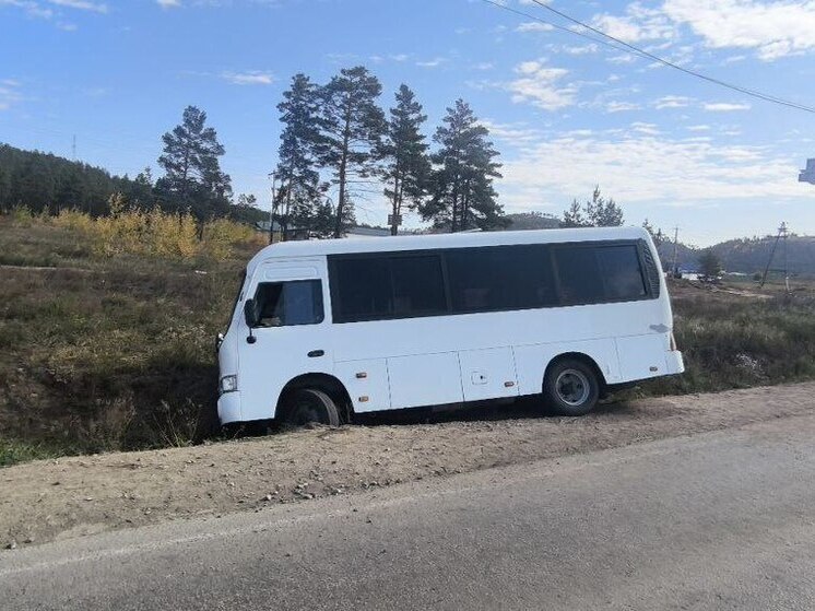 В Улан-Удэ возбуждено уголовное дело после выезда автобуса с пассажирами в кювет