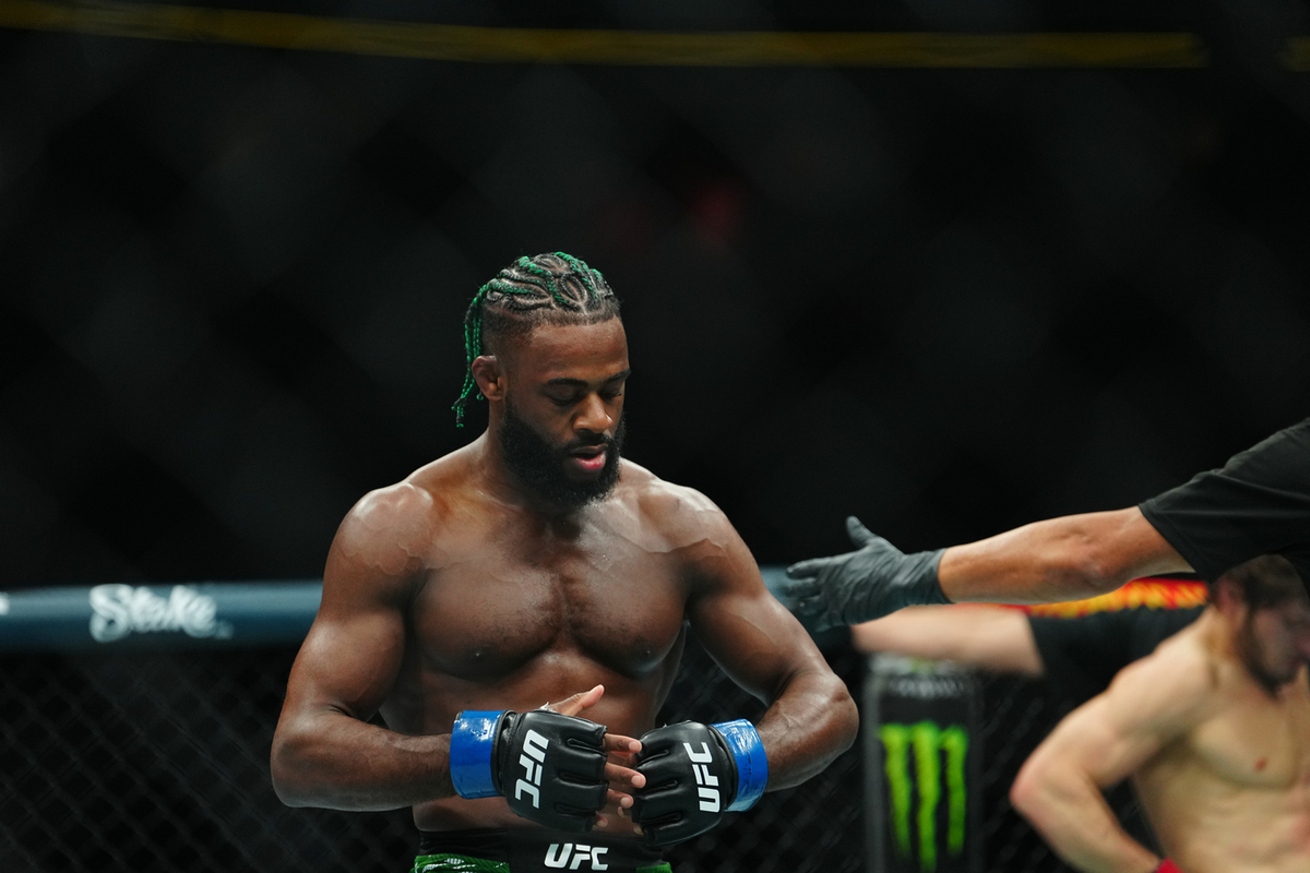 Американский боец повздорил с Усманом и Умаром Нурмагомедовыми