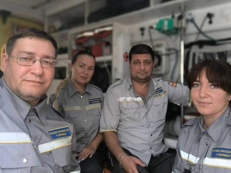 Медики Чувашии спасли мужчину, напоровшегося животом на металлический штырь