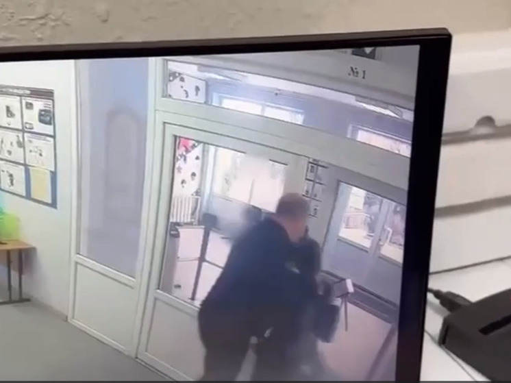 В Гурьевске школьный охранник напал на ребенка после уроков