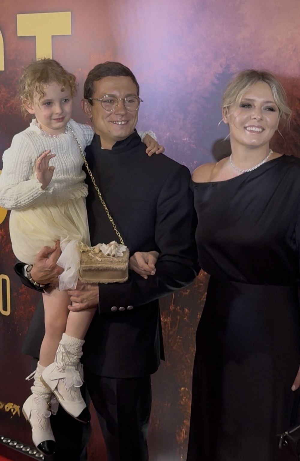 Никита Кологривый с женой и дочерью