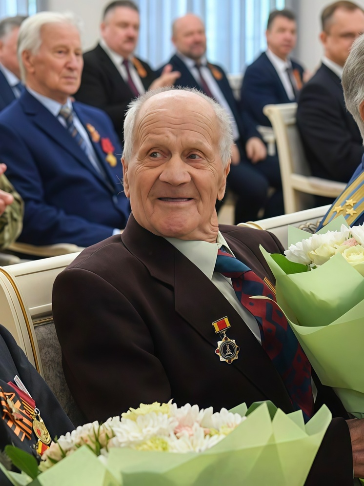 98 лет исполнилось фронтовику из Тверской области Сергею Егорову