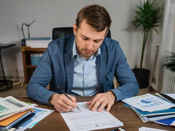 Сбер совместно с ФНС представили первую в России платформу для оформления социальных налоговых вычетов
