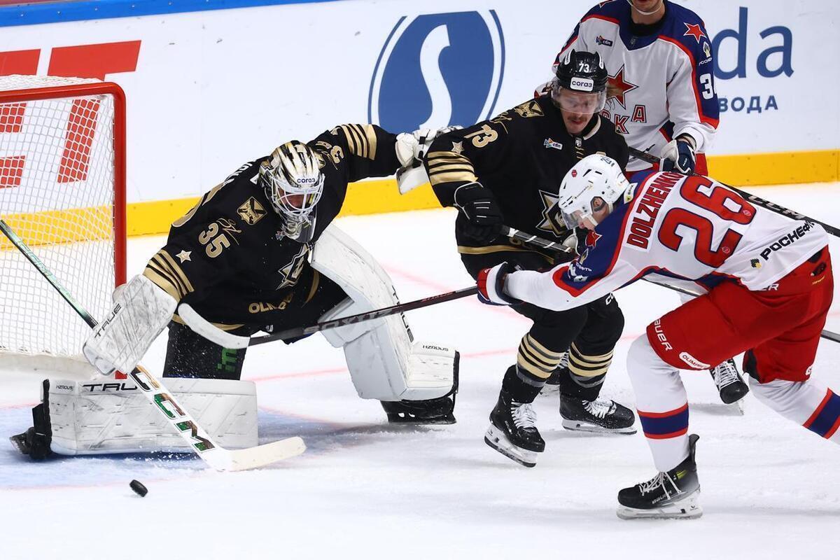 Уфа рассталась с последним лидером, Александром Хмелевским, продав его в Казань за 230 млн рублей