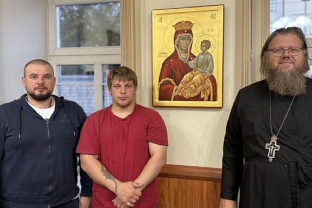 В Екатеринбурге осудили учителя физики, который проработал в школе всего неделю