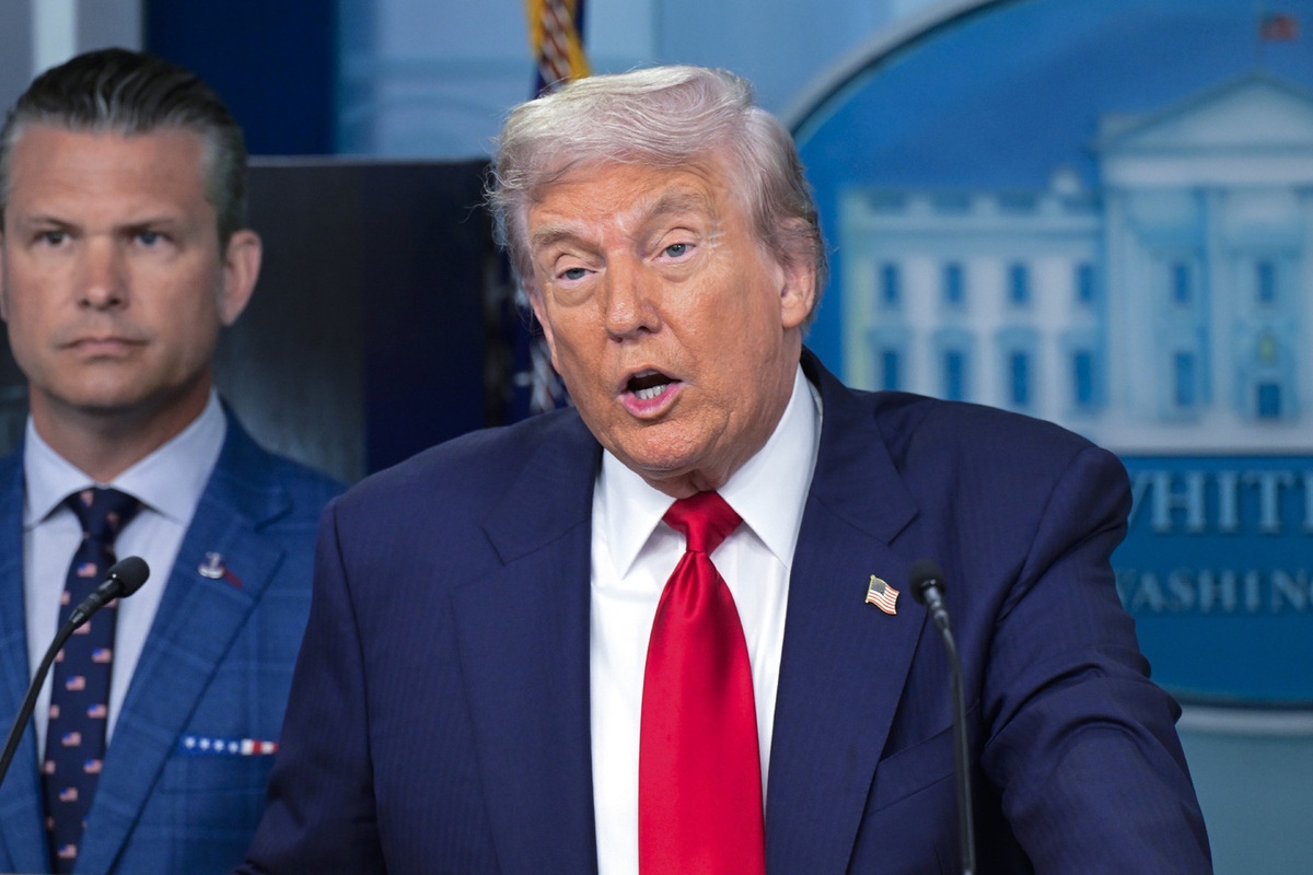 В Белом доме заявили, что встреча Трампа и Зеленского продлилась около часа