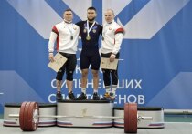 Международная федерация тяжёлой атлетики (IWF) допустила до чемпионата мира в Норвегии только семерых из 16 заявленных российских спортсменов. В список вошли Жаткина, Шайдуллина, Новицкая, Гусалова, Груздова, Зубко и Кондратьев. Остальные, включая двукратного чемпиона мира Артема Окулова, не получили статус нейтральных атлетов. ФТАР направила запрос на пересмотр решений, настаивая, что спорт должен быть вне политики.