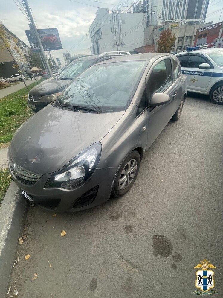 В Новосибирске женщина сбила пешехода и скрылась с места ДТП