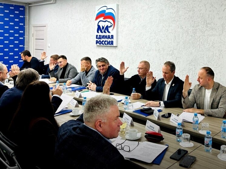 Депутатскую фракцию «Единая Россия» в ЯНАО возглавил Виктор Казарин