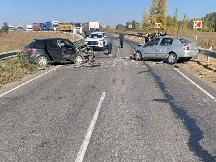 Женщина на Renault столкнулась с мужчиной на Chevrolet в Самарской области