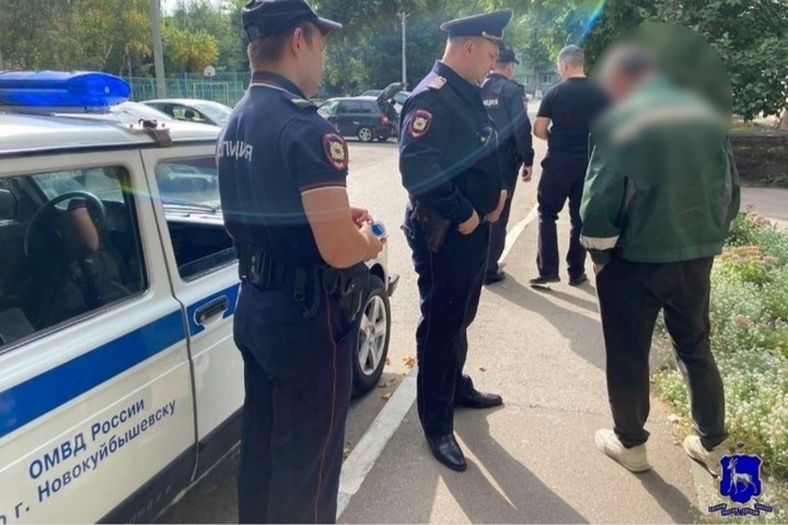 В Самарской области задержали рецидивиста за кражу карт и похищение алкоголя