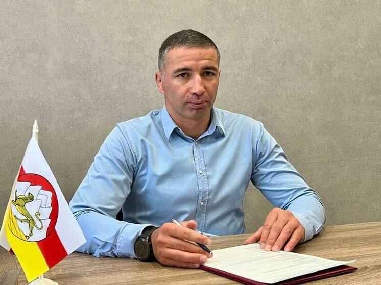 Участник СВО из Северной Осетии проходит стажировку в администрации Правобережного района